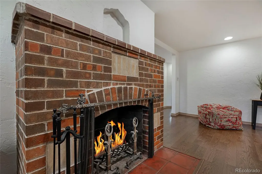 1090 Bonnie Brae Boulevard Denver CO 80209