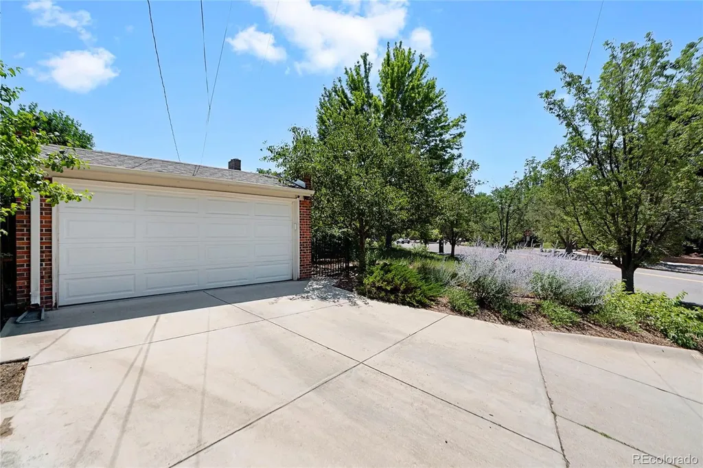 1090 Bonnie Brae Boulevard Denver CO 80209