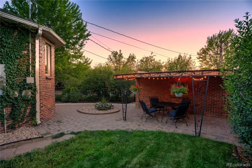 1090 Bonnie Brae Boulevard Denver CO 80209