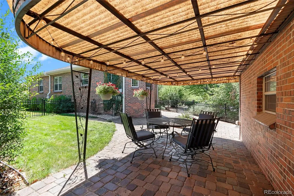 1090 Bonnie Brae Boulevard Denver CO 80209