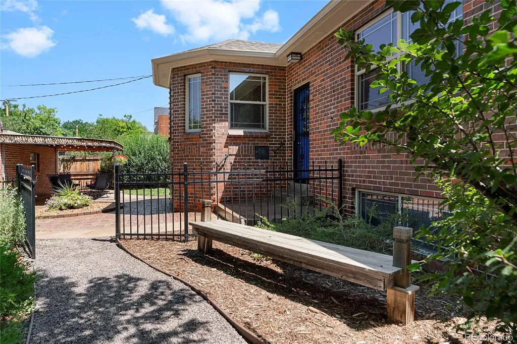 1090 Bonnie Brae Boulevard Denver CO 80209