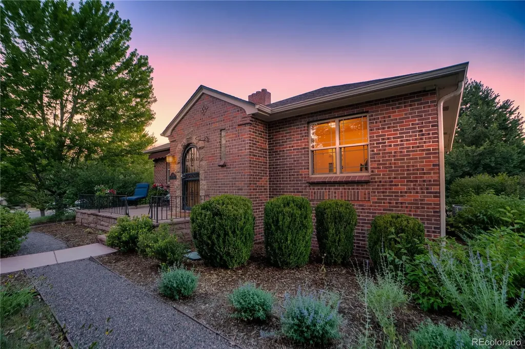 1090 Bonnie Brae Boulevard Denver CO 80209