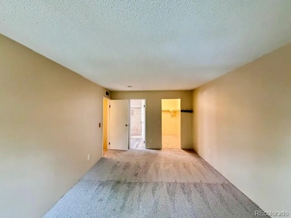 337 Wright Street Lakewood CO 80228