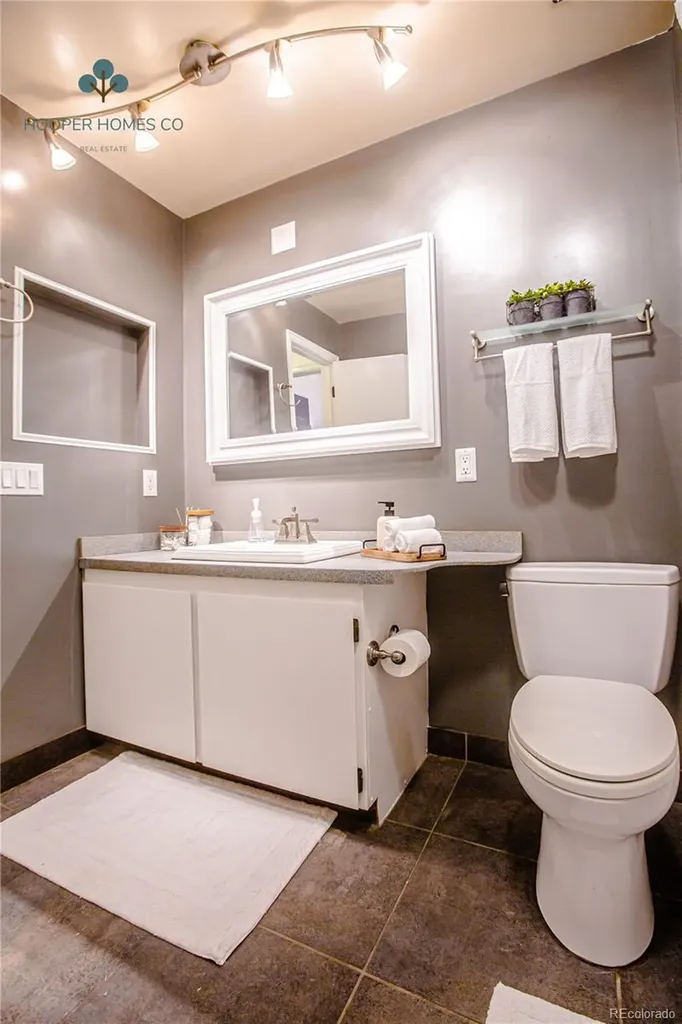 7610 S Garland Littleton CO 80128