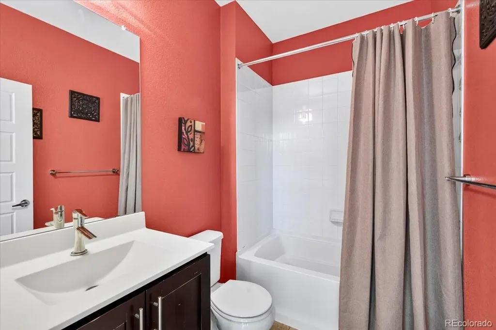 10249 Southlawn Circle Commerce City CO 80022