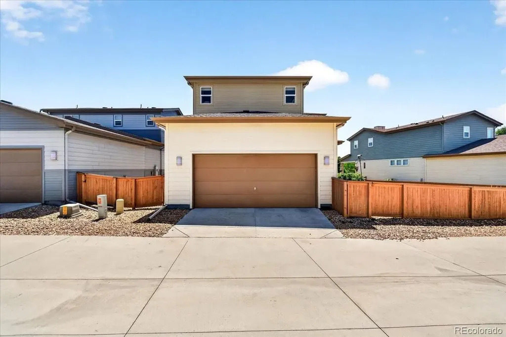10249 Southlawn Circle Commerce City CO 80022