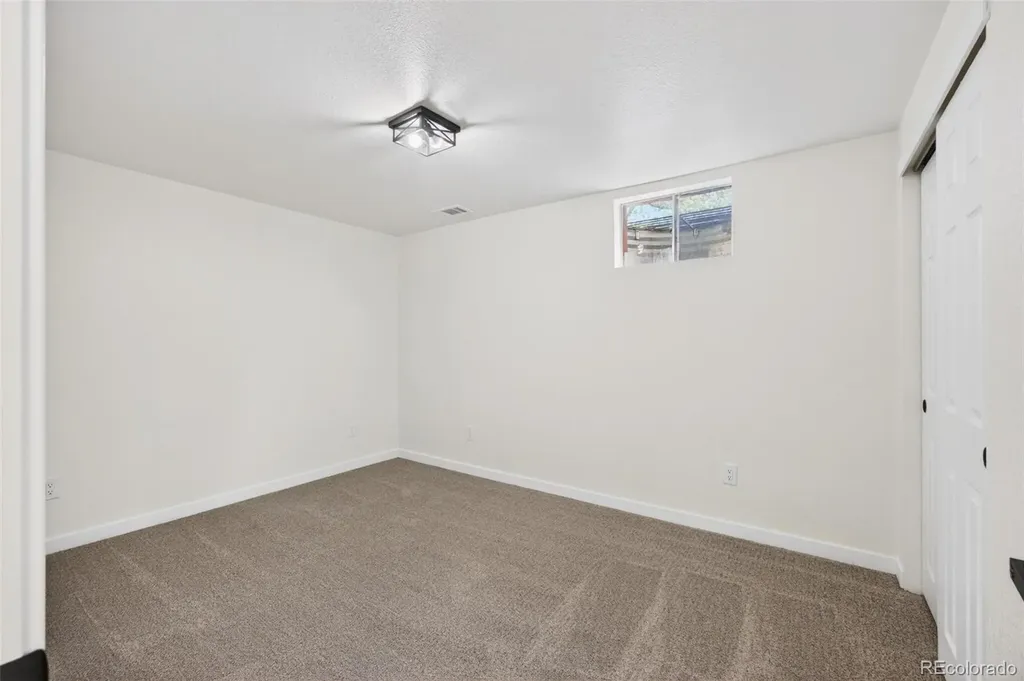 2651 S Chase Lane Lakewood CO 80227