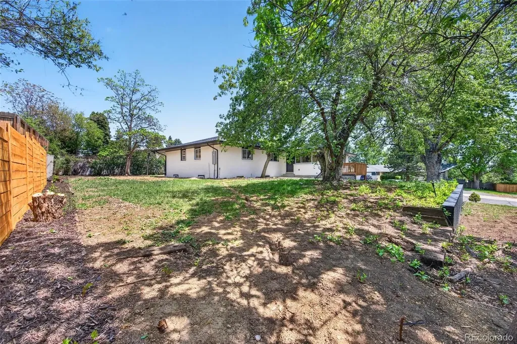 2651 S Chase Lane Lakewood CO 80227
