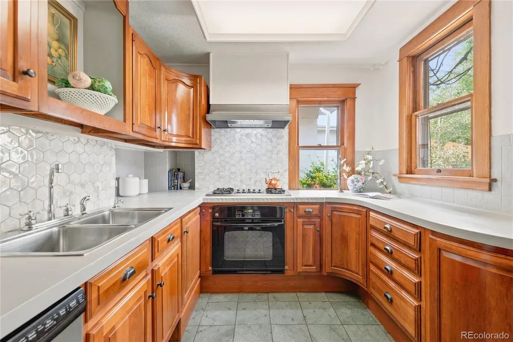 3025 Grove Street Denver CO 80211