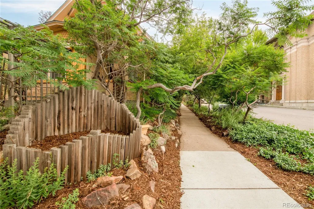 3025 Grove Street Denver CO 80211