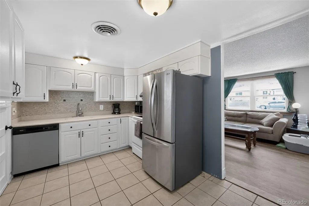 1580 S Knox Court Denver CO 80219