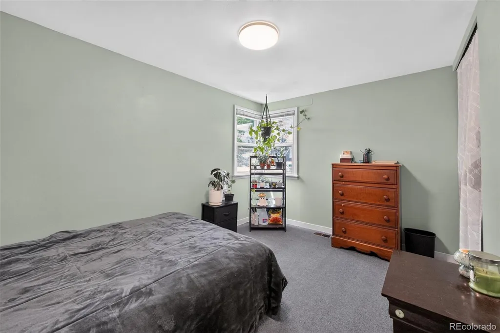 1580 S Knox Court Denver CO 80219