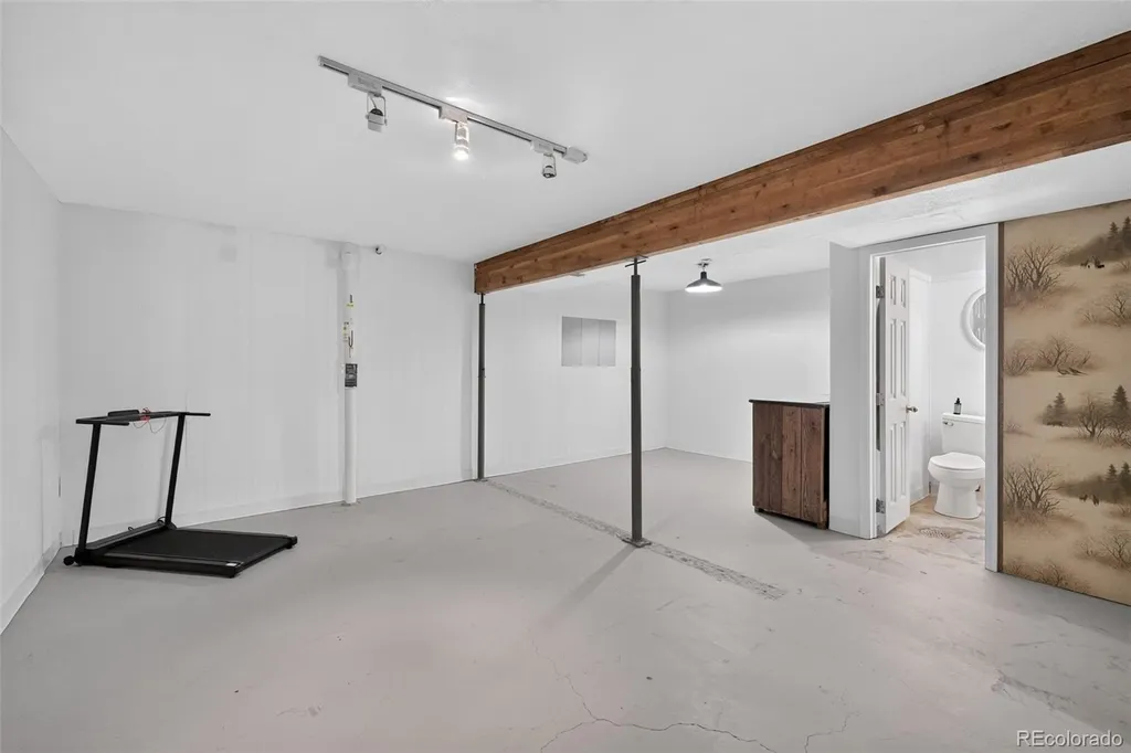 1580 S Knox Court Denver CO 80219