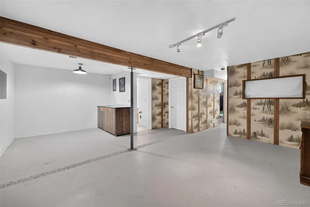 1580 S Knox Court Denver CO 80219