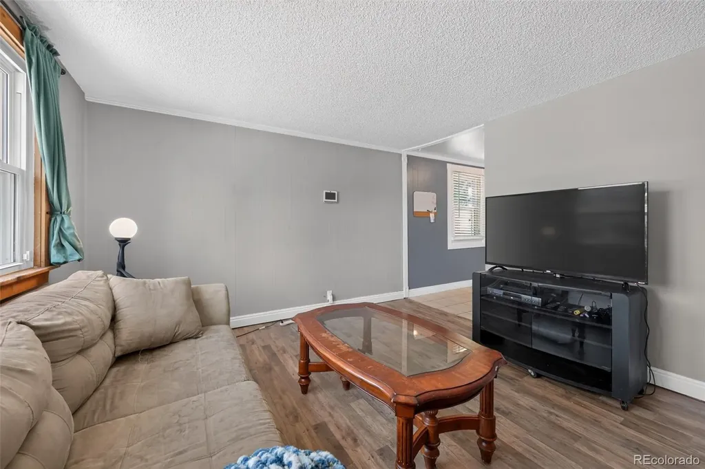 1580 S Knox Court Denver CO 80219