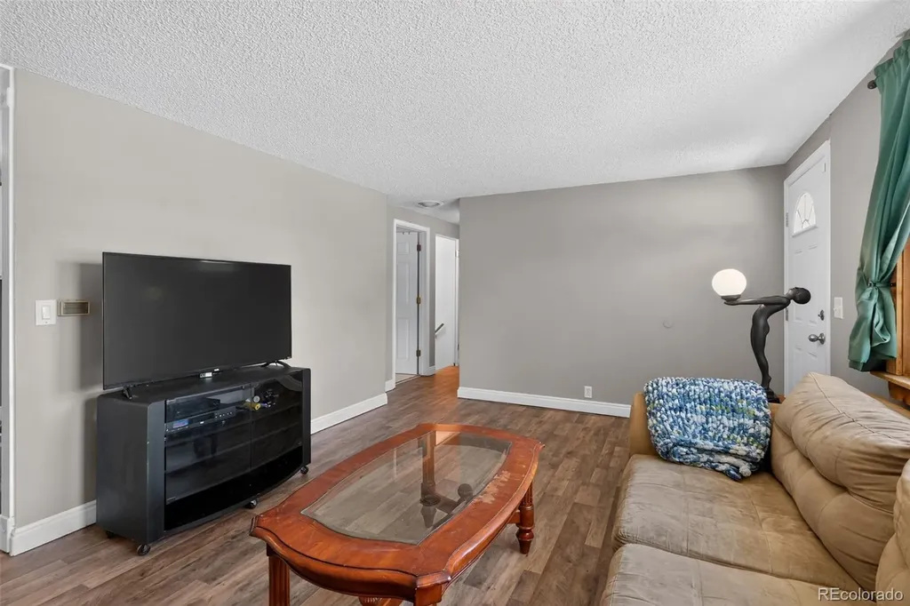1580 S Knox Court Denver CO 80219