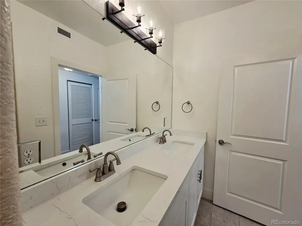 9079 E Panorama Circle Englewood CO 80112