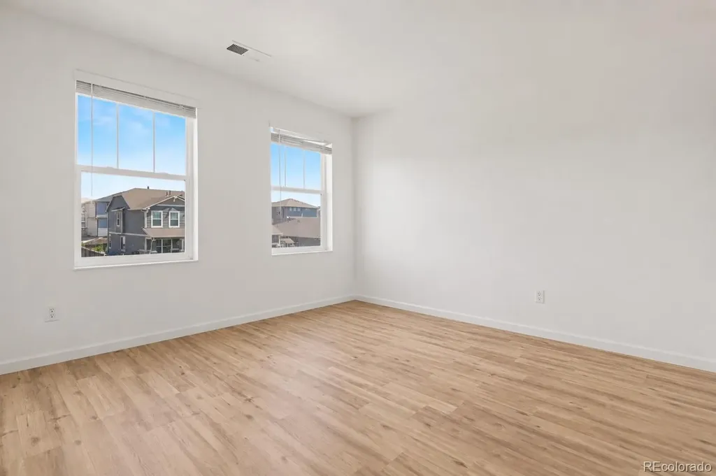 9257 Richfield Street Commerce City CO 80022