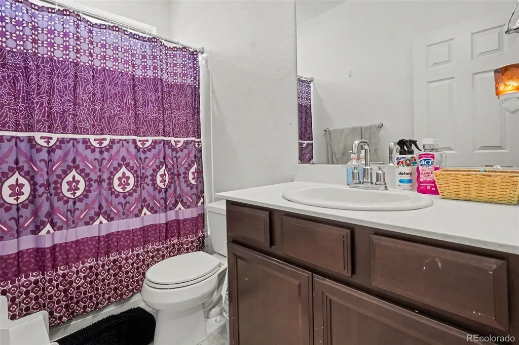 9257 Richfield Street Commerce City CO 80022