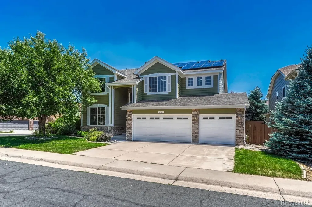 Littleton CO, 10202 Nickolas Avenue