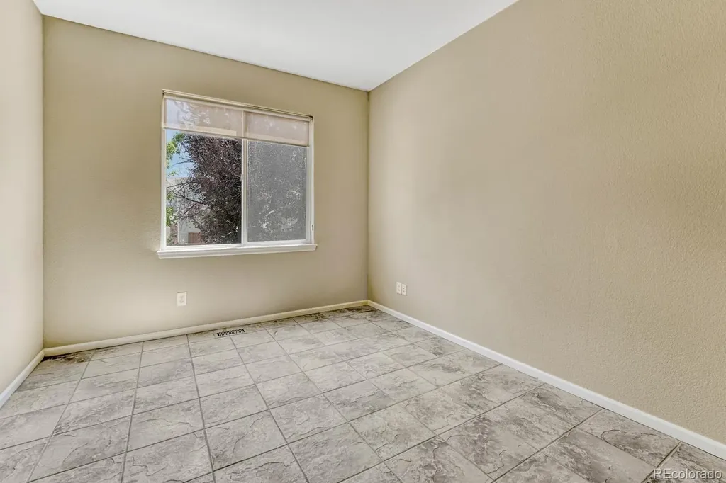 10202 Nickolas Avenue Littleton CO 80130