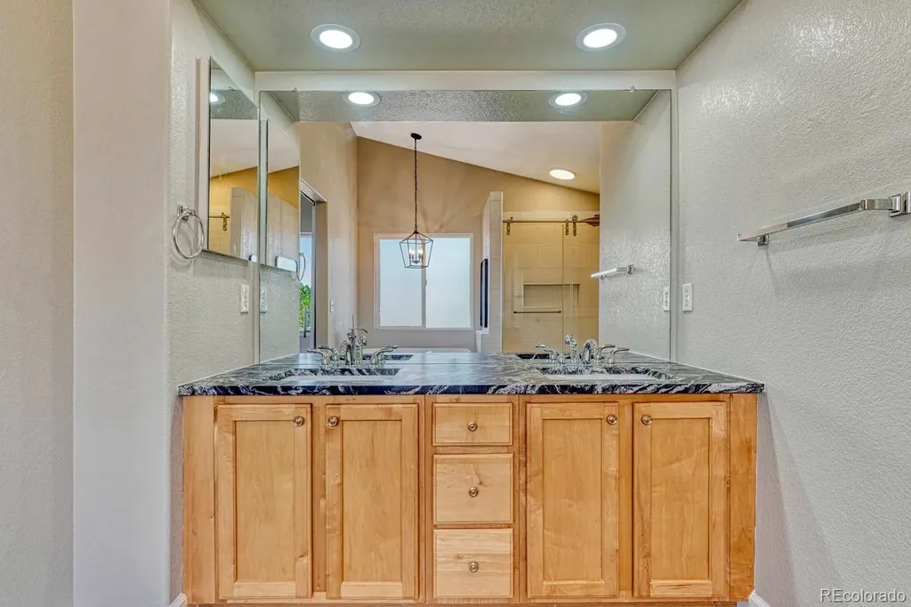 10202 Nickolas Avenue Littleton CO 80130