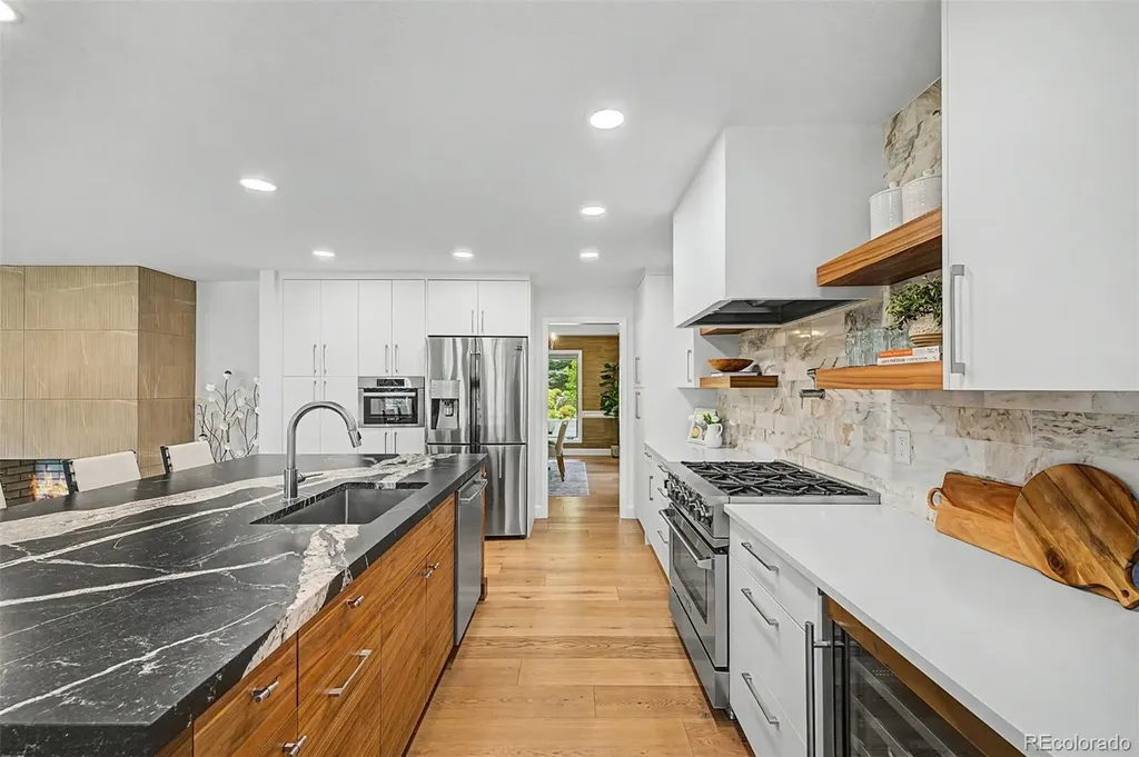 1519 E Maplewood Court Littleton CO 80121