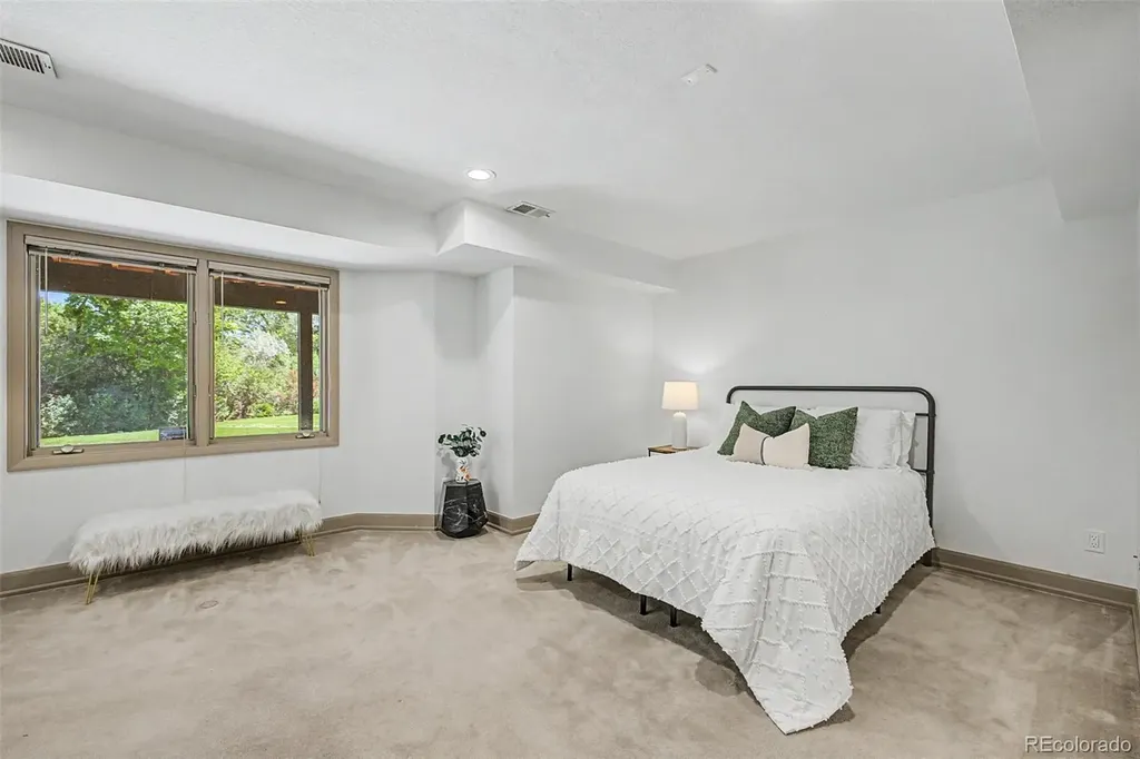 1519 E Maplewood Court Littleton CO 80121