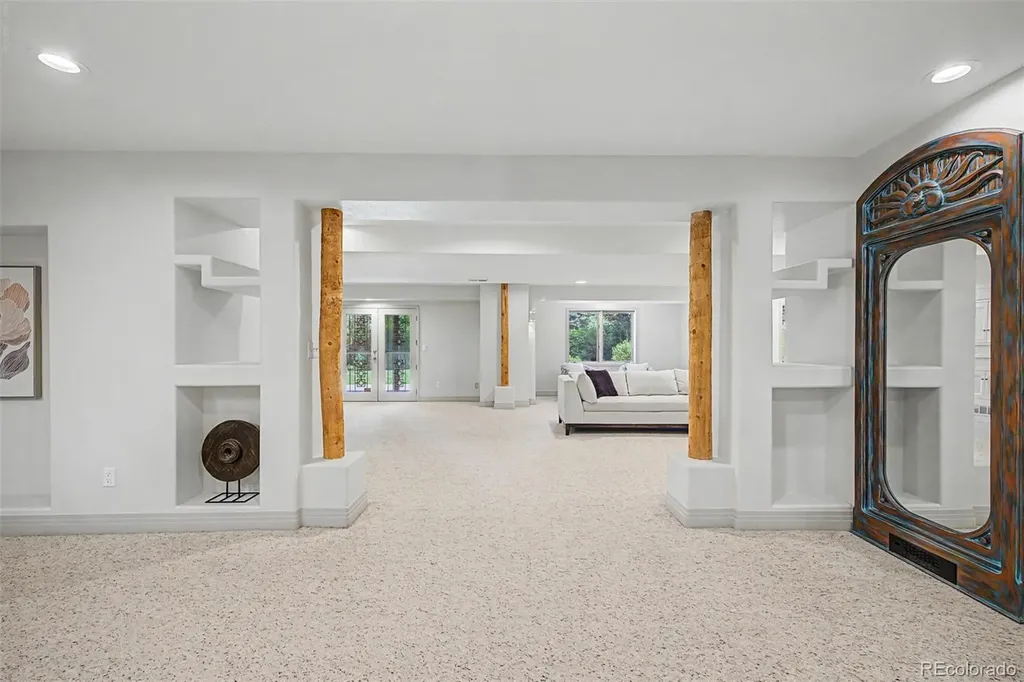 1519 E Maplewood Court Littleton CO 80121