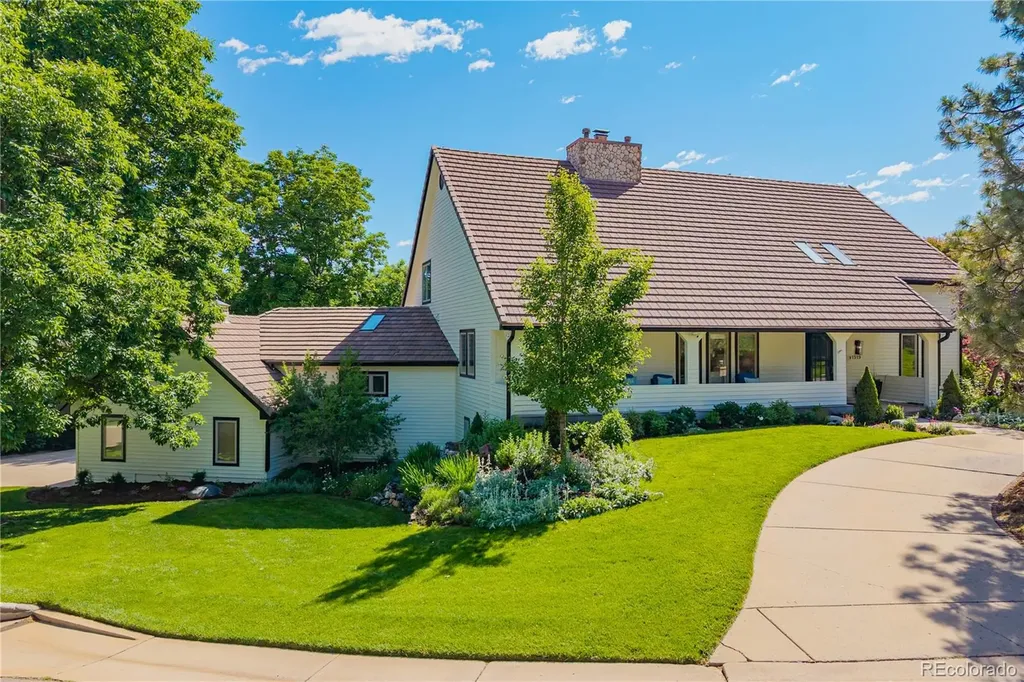 1519 E Maplewood Court Littleton CO 80121