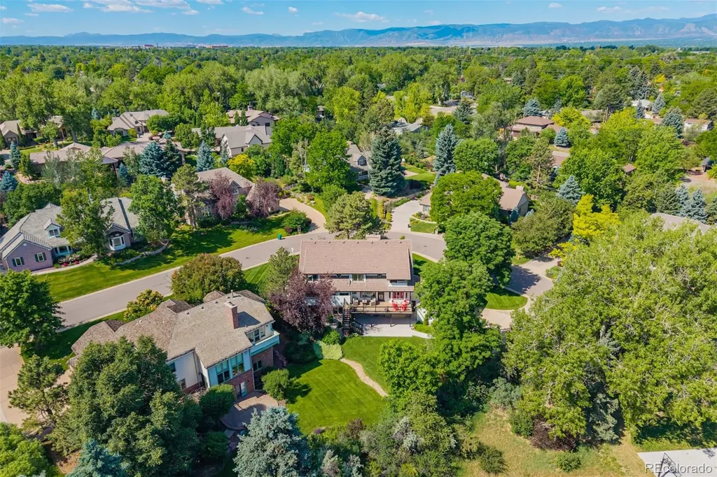 1519 E Maplewood Court Littleton CO 80121