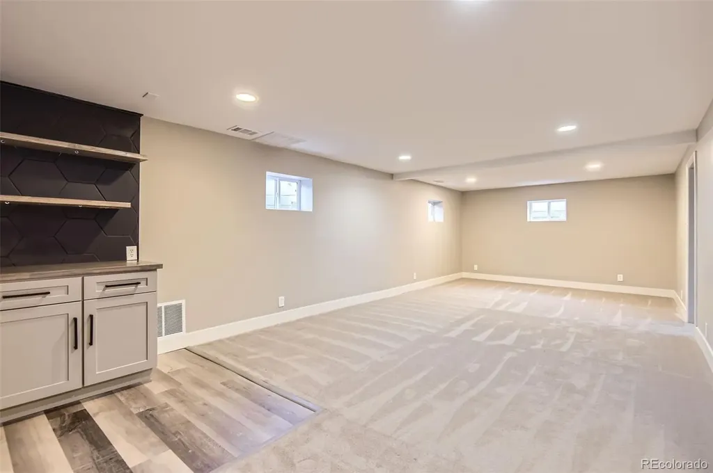 3576 S Holly Street Denver CO 80237