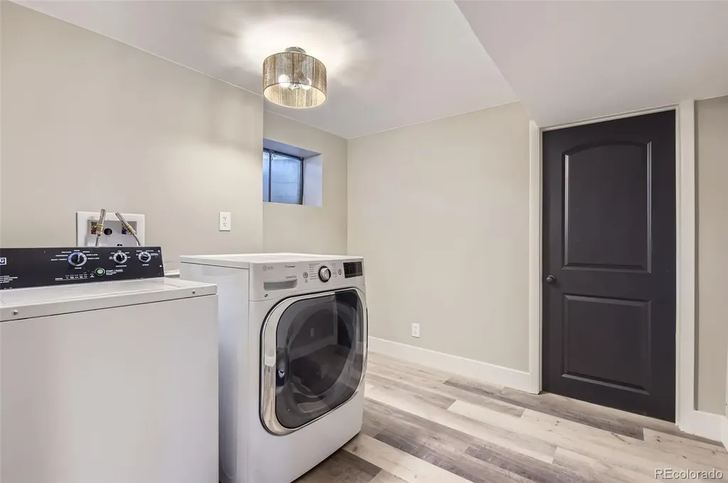 3576 S Holly Street Denver CO 80237