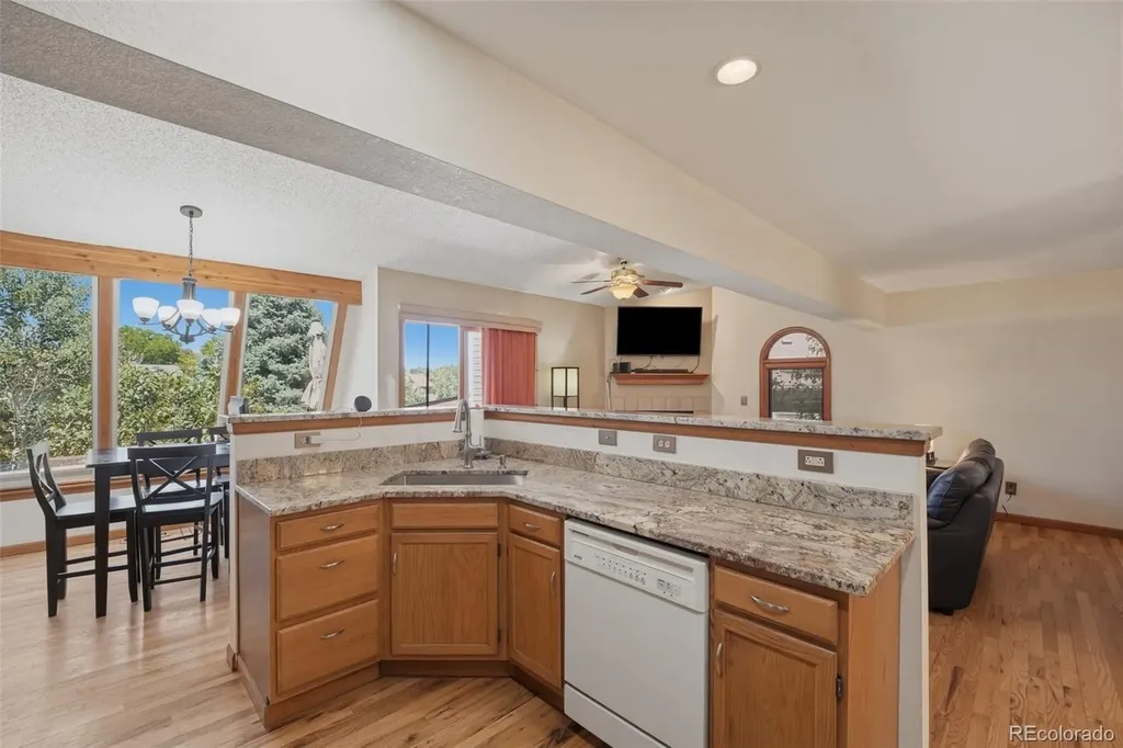 69 Ward Court Lakewood CO 80228