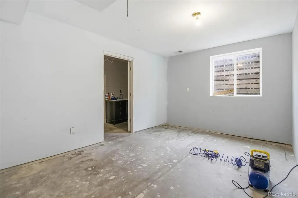 5133 Milwaukee Street Denver CO 80216