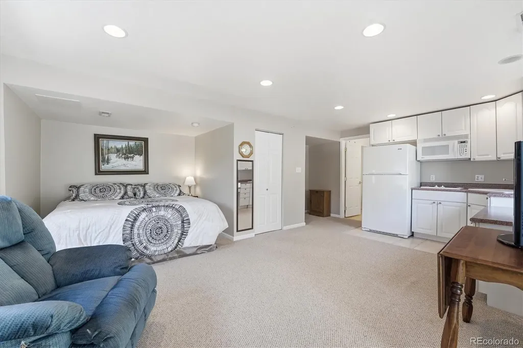 7287 S Acoma Street Littleton CO 80120