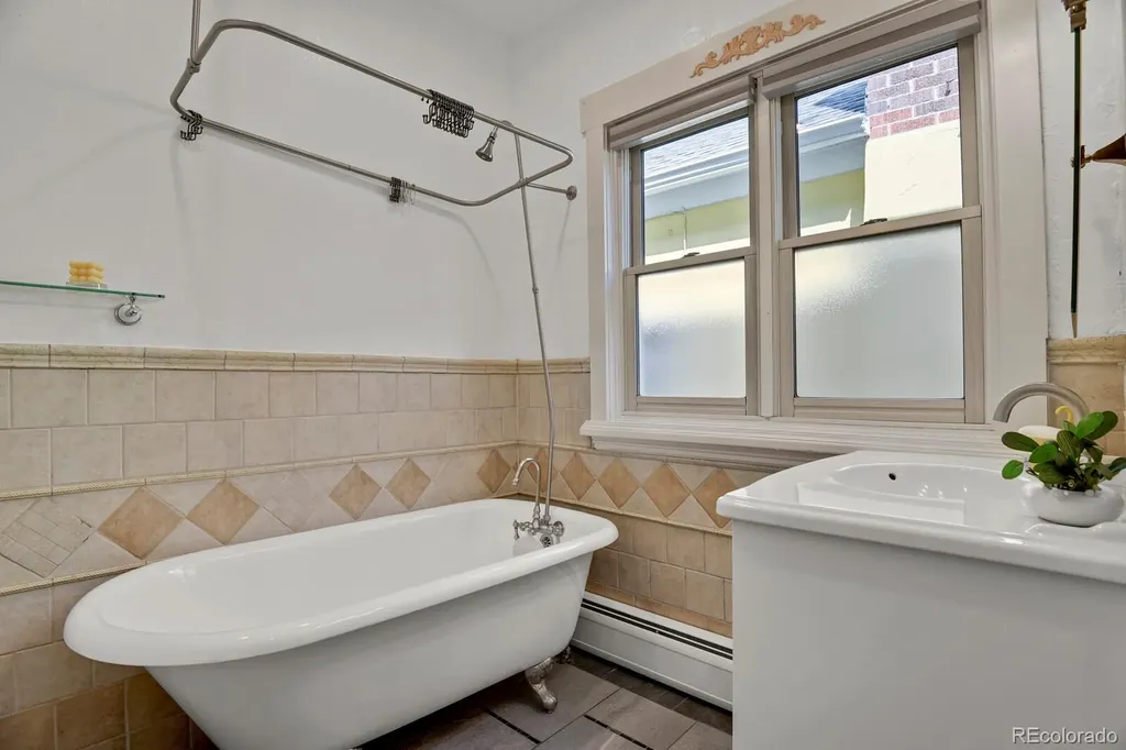3217 1/2 N Osage Street Denver CO 80211
