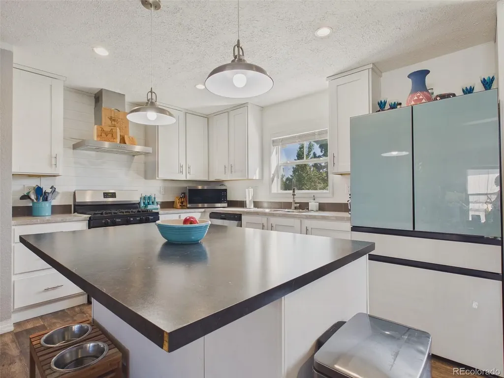9710 Lark Street Denver CO 80260