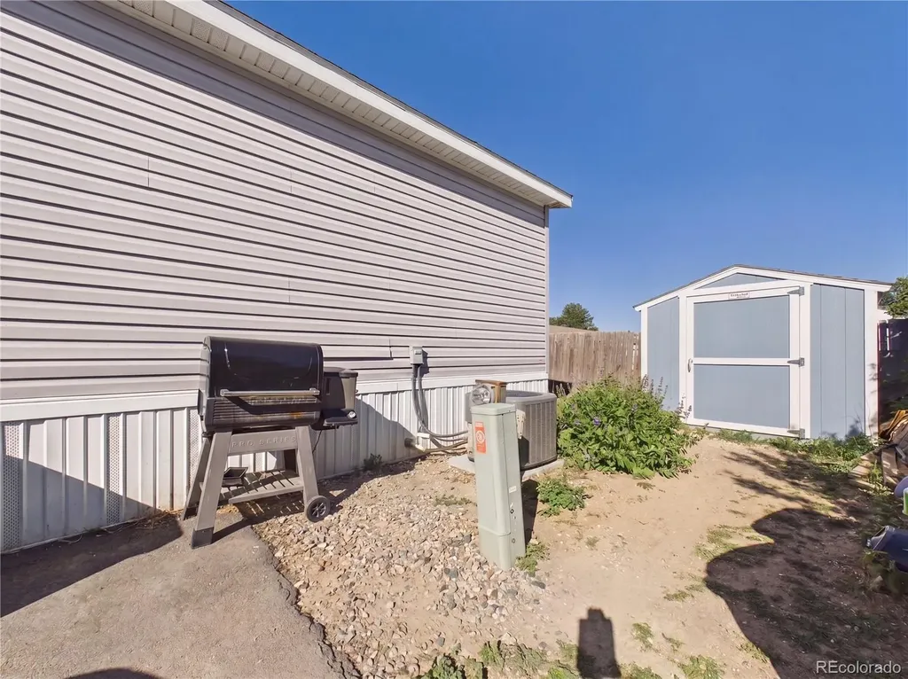9710 Lark Street Denver CO 80260