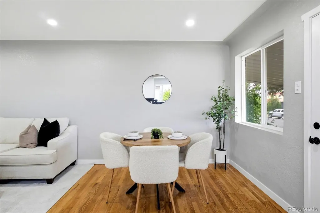 2823 N Madison Street Denver CO 80205