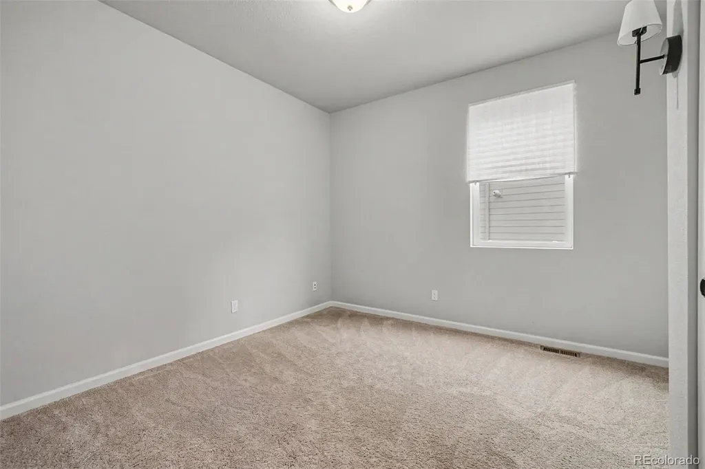 2941 S Flat Circle Longmont CO 80503