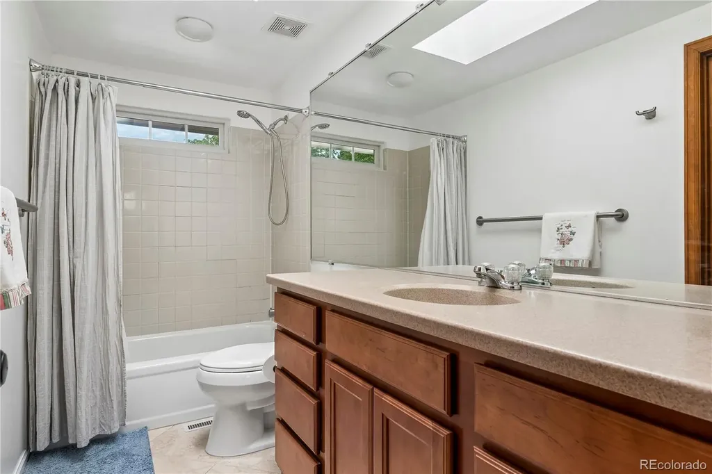2811 W Long Drive Littleton CO 80120