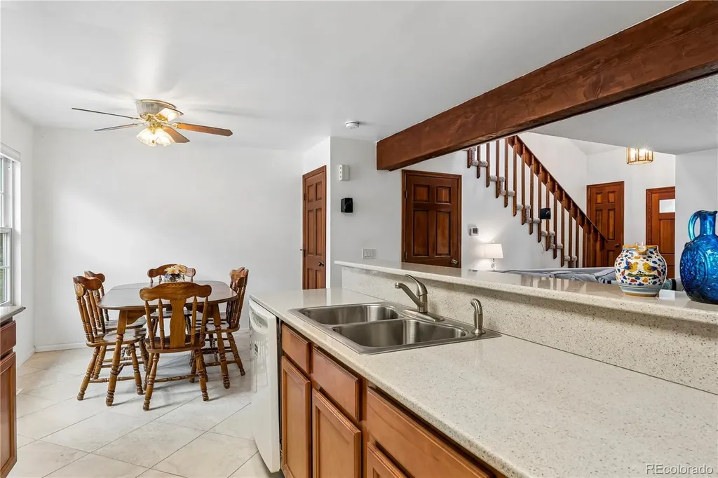2811 W Long Drive Littleton CO 80120