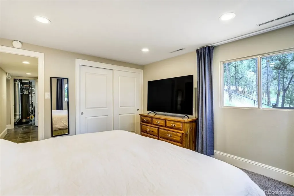 8 Midland Road Colorado Springs CO 80906