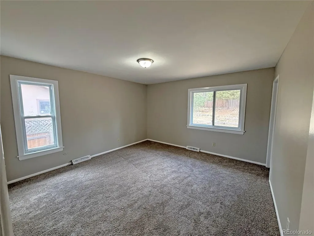 1437 S Yank Street Lakewood CO 80228