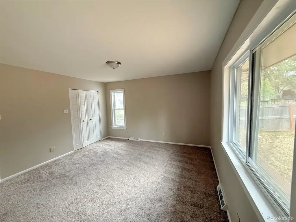 1437 S Yank Street Lakewood CO 80228
