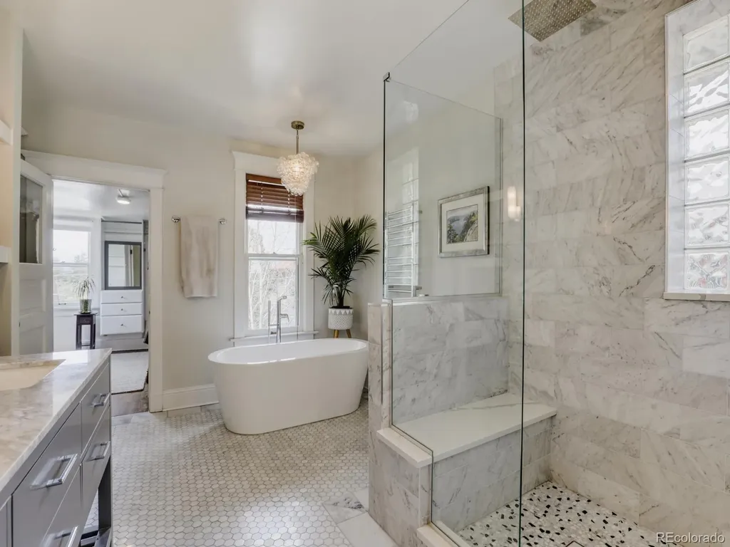 2365 Albion Street Denver CO 80207