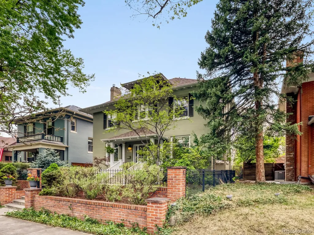 2365 Albion Street Denver CO 80207