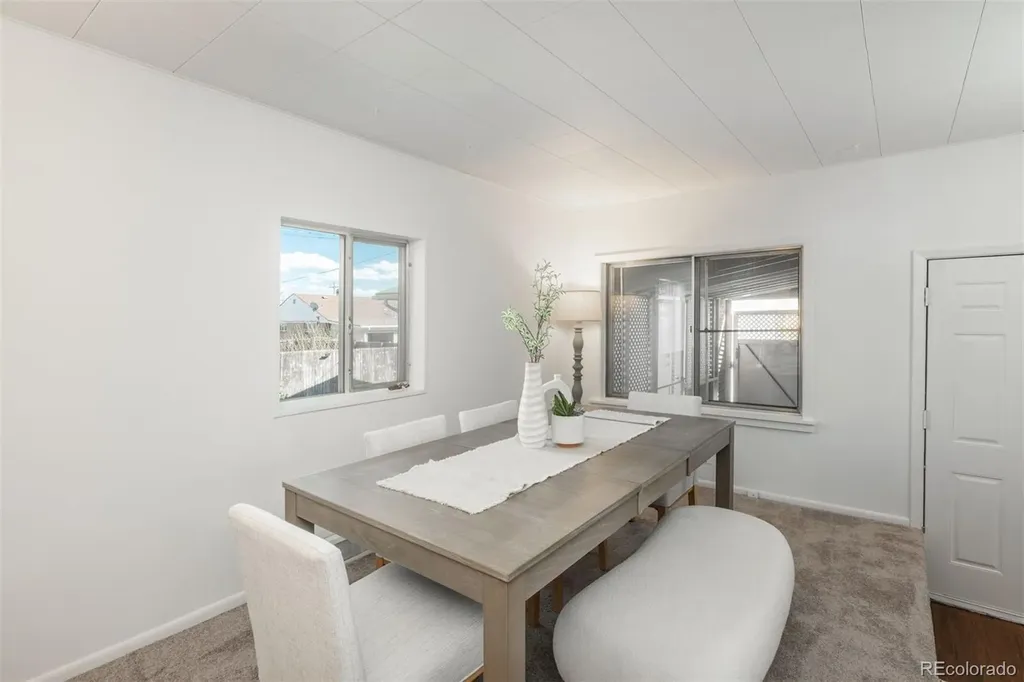 7220 Avrum Drive Denver CO 80221