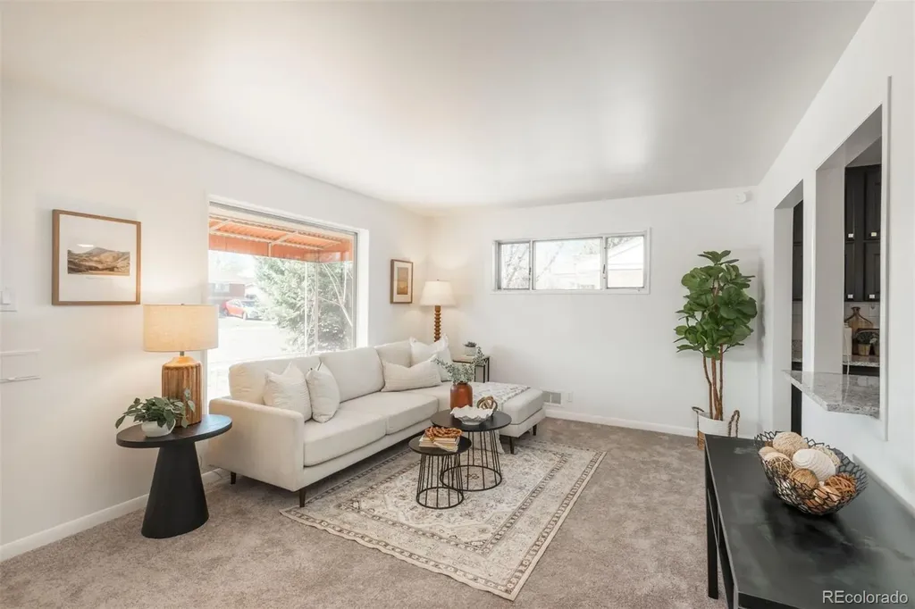 7220 Avrum Drive Denver CO 80221